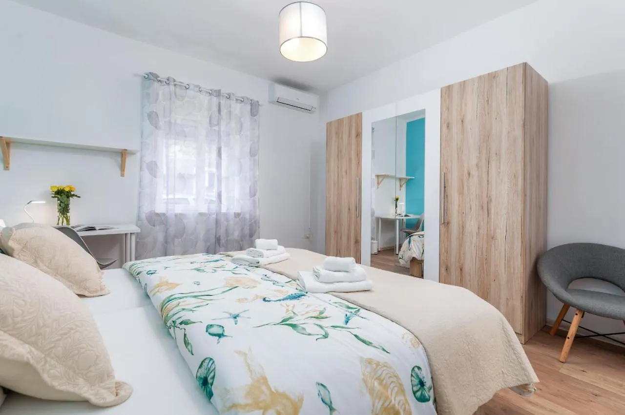 פולה Lovely House With Garden Near City Centre