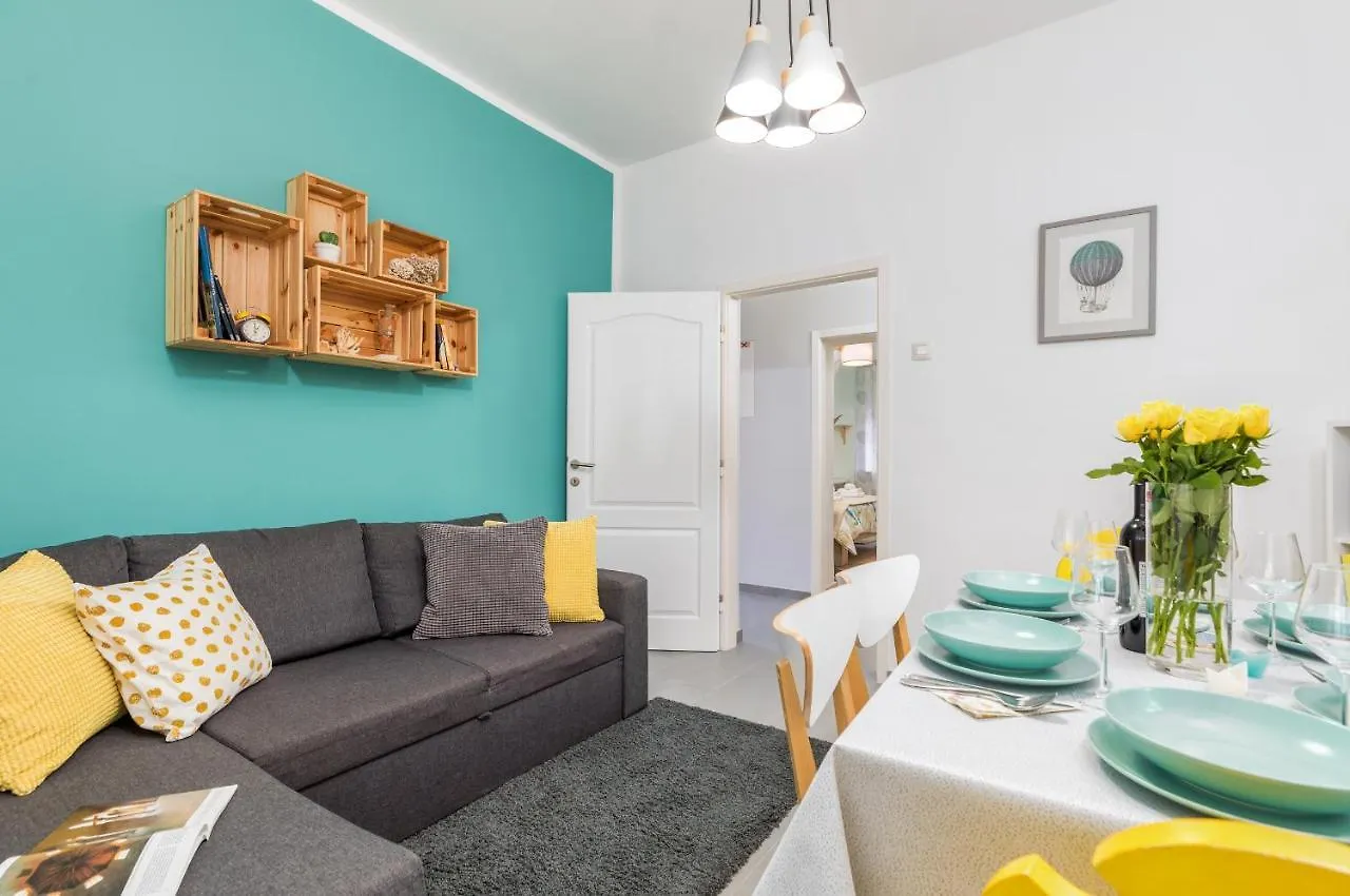 פולה Lovely House With Garden Near City Centre